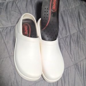 Klogs slip-resistant footwear white cream  shoes women's